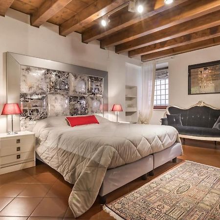 Residenza Angels @Piazzadelleerbe Apartment Verona Exterior photo