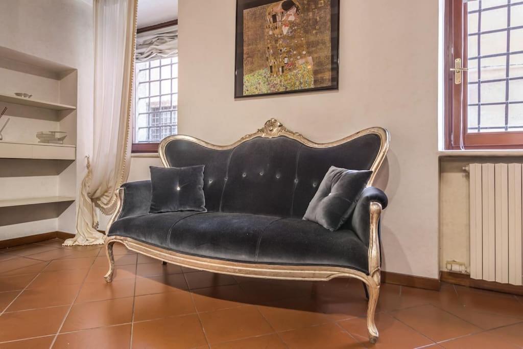 Residenza Angels @Piazzadelleerbe Apartment Verona Exterior photo