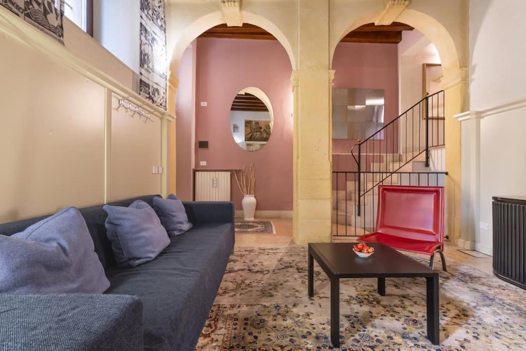 Residenza Angels @Piazzadelleerbe Apartment Verona Exterior photo